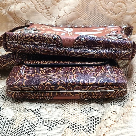 NWOT Dragonfly Faux Leather Purse Wallet Rhinestones Western Tooling Crossbody - Picture 3 of 16